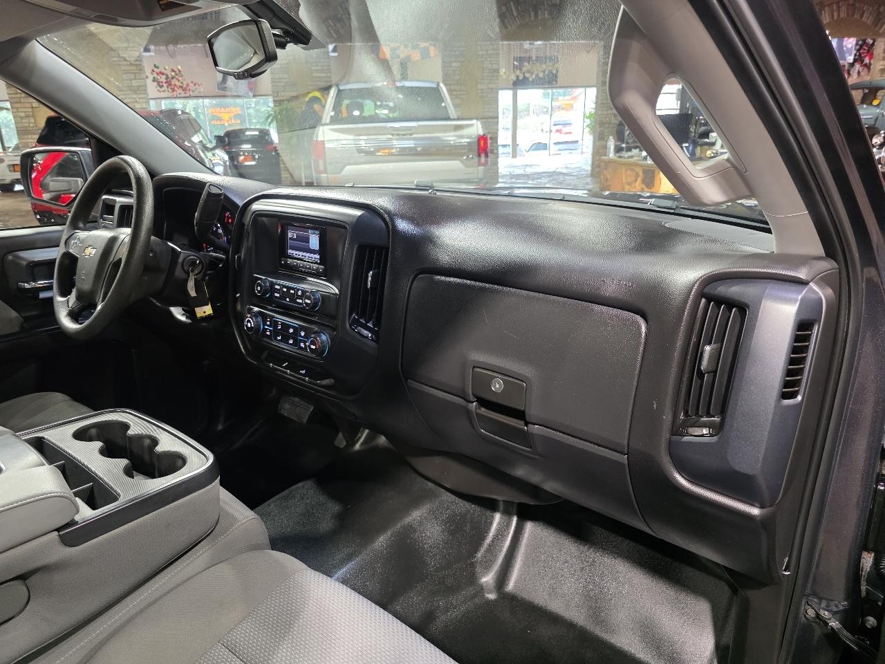 Chevrolet Silverado 1500 2WD Reg Cab 119.0" LS 2015