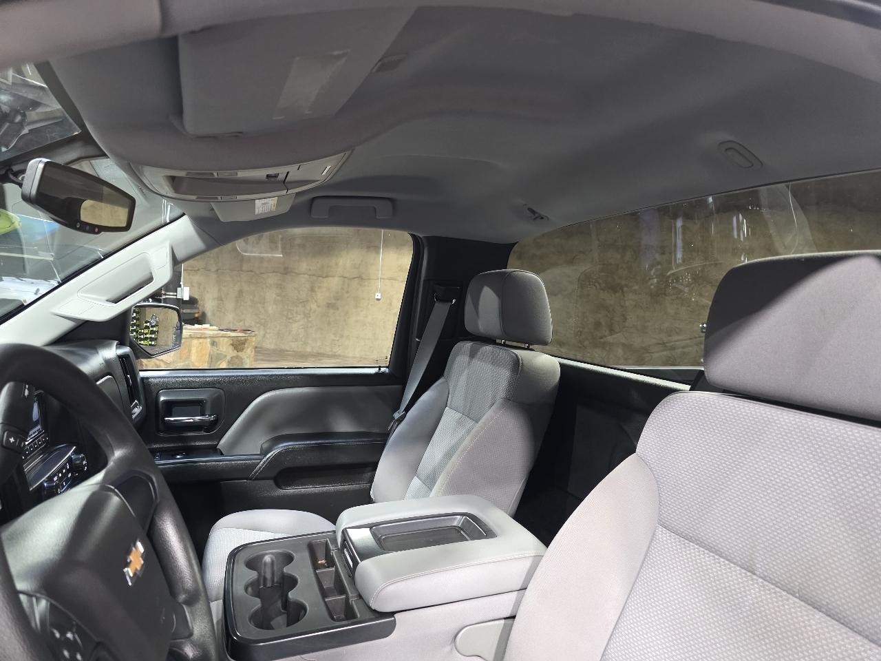 Chevrolet Silverado 1500 2WD Reg Cab 119.0" LS 2015