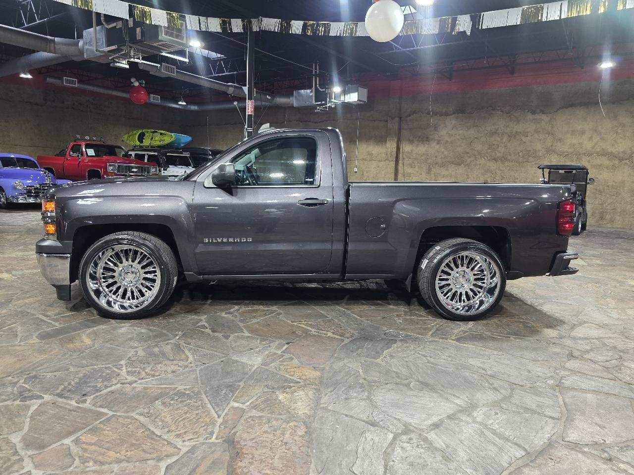 Chevrolet Silverado 1500 2WD Reg Cab 119.0" LS 2015