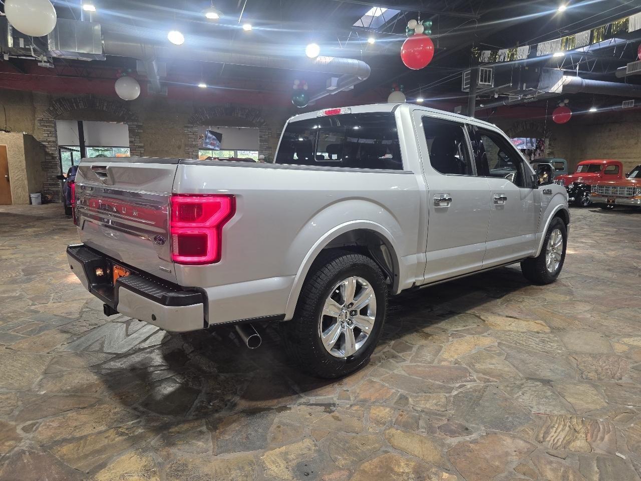 Ford F-150 2WD SuperCrew 145" Platinum 2019