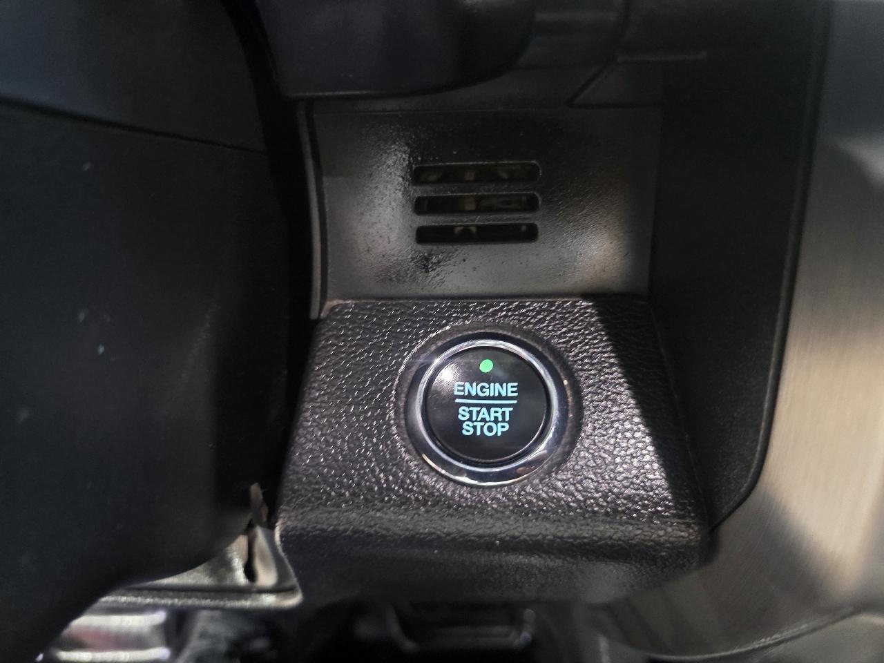 Ford F-150 2WD SuperCrew 145" Platinum 2019