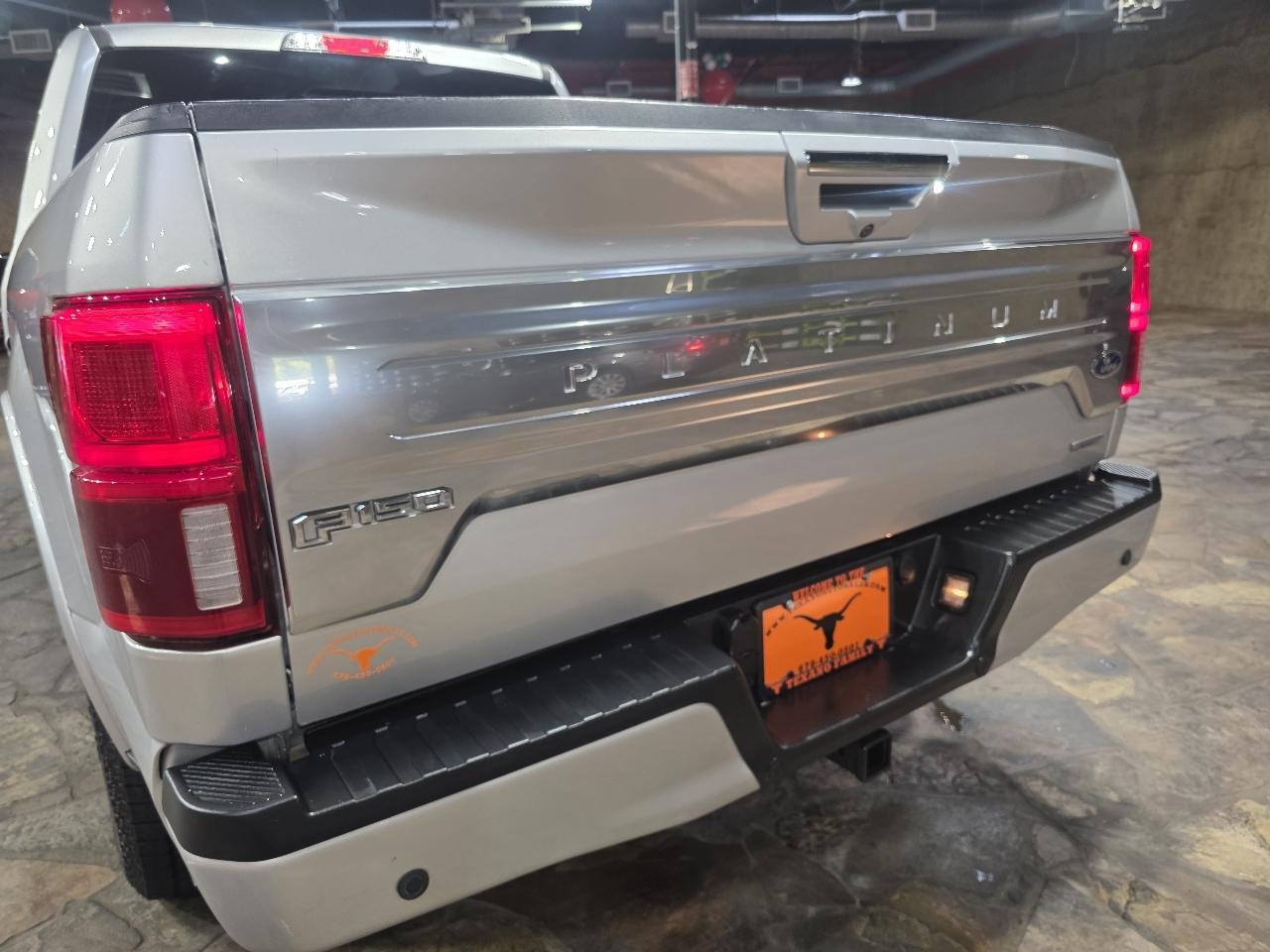 Ford F-150 2WD SuperCrew 145" Platinum 2019