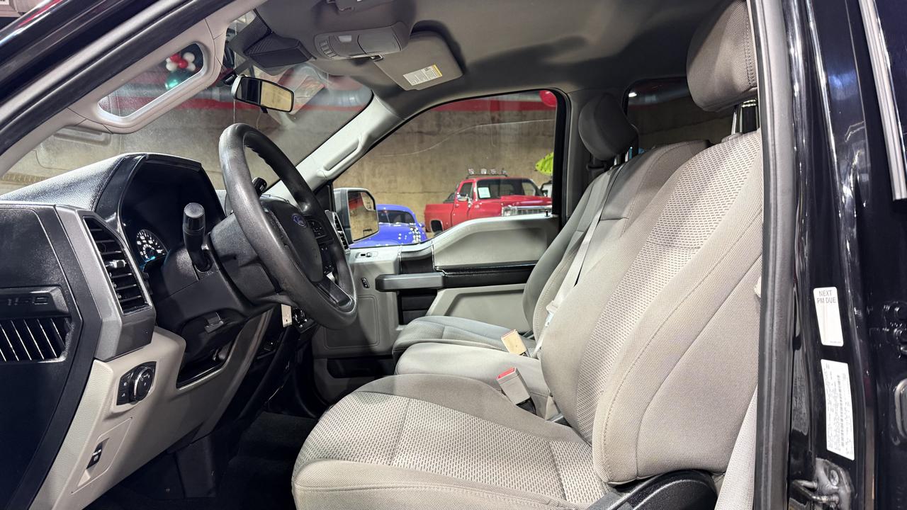 Ford F-150 2WD Reg Cab 122.5" XLT 2019