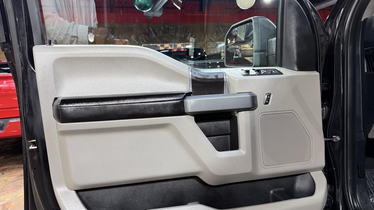 Ford F-150 2WD Reg Cab 122.5" XLT 2019