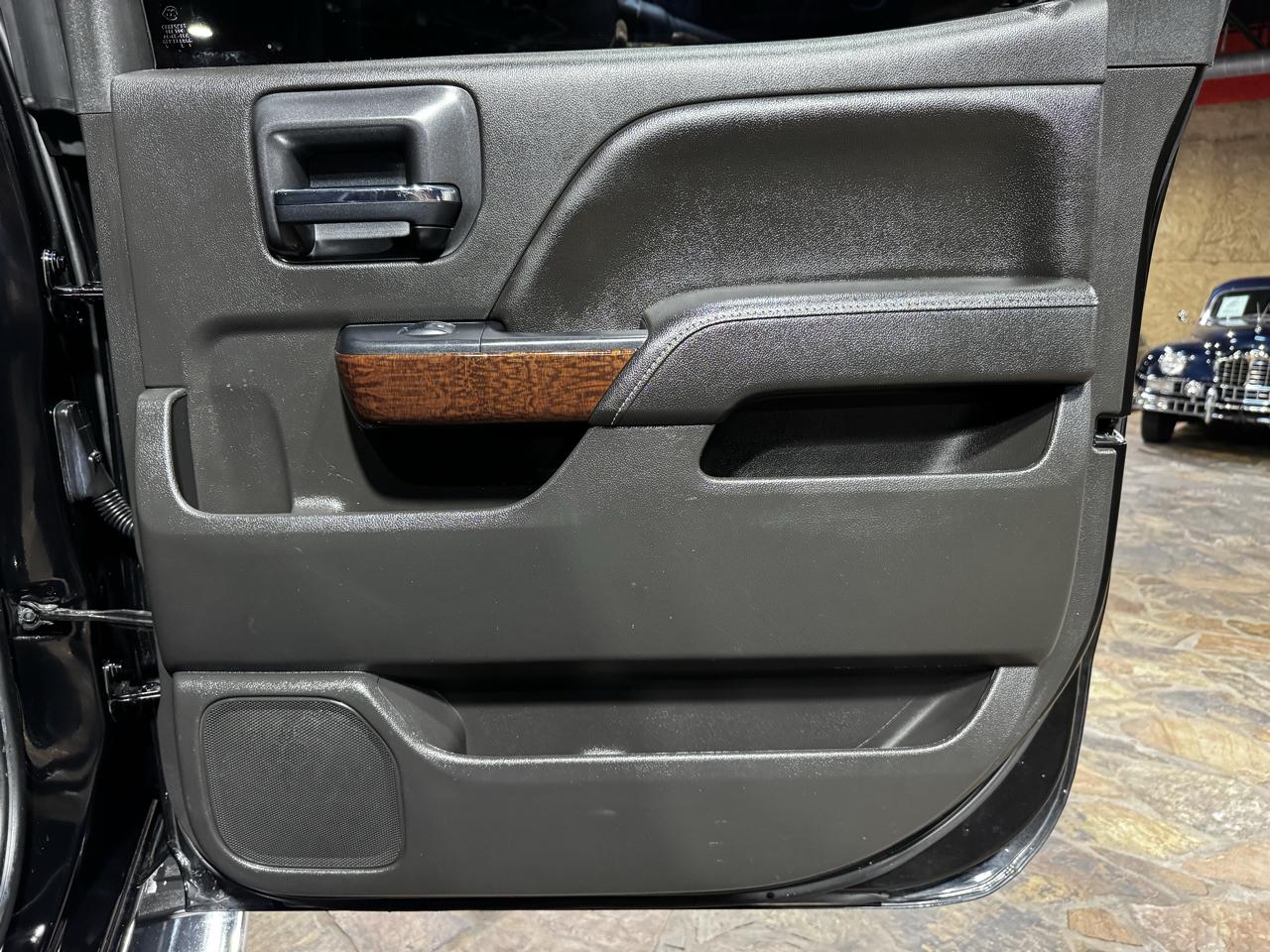 GMC Sierra 1500 4WD Crew Cab 143.5" SLT 2018