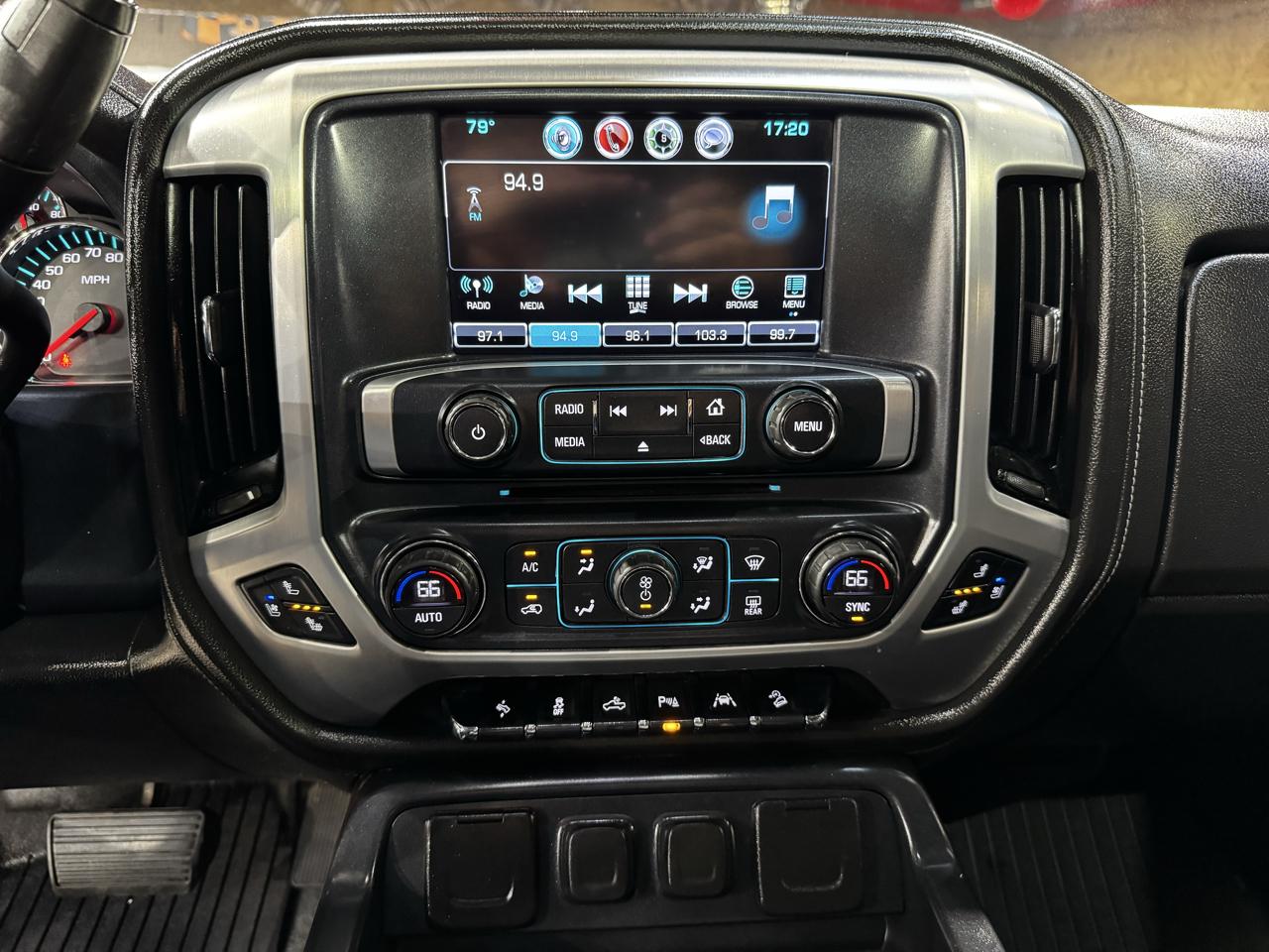 GMC Sierra 1500 4WD Crew Cab 143.5" SLT 2018