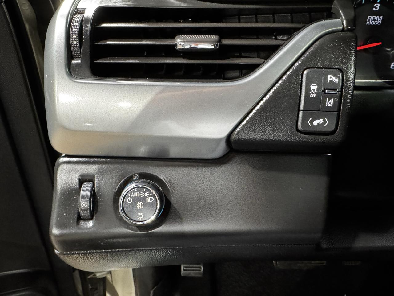 Chevrolet Tahoe 2WD 4dr LT 2015