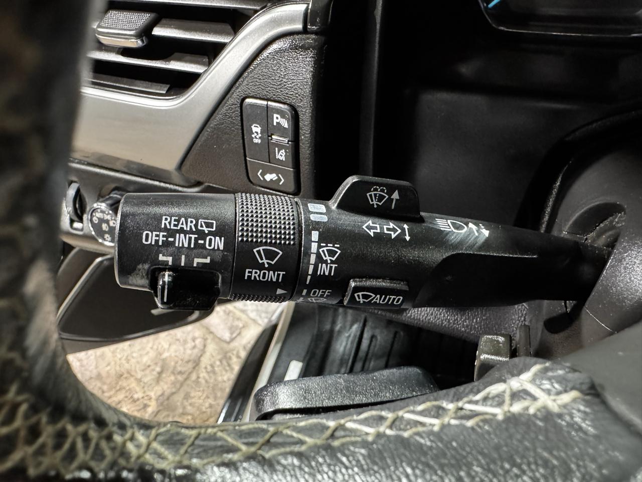 Chevrolet Tahoe 2WD 4dr LT 2015