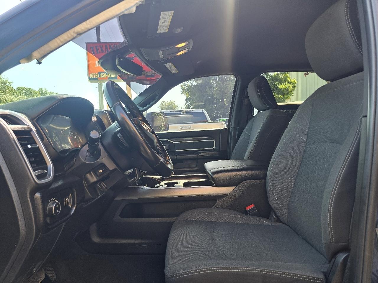 RAM 3500 Big Horn 4x4 Crew Cab 8' Box 2021