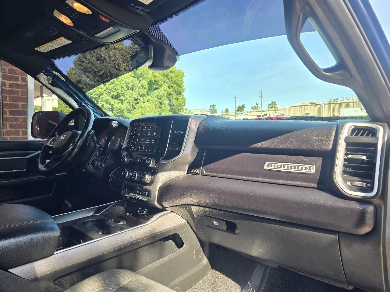 RAM 3500 Big Horn 4x4 Crew Cab 8' Box 2021