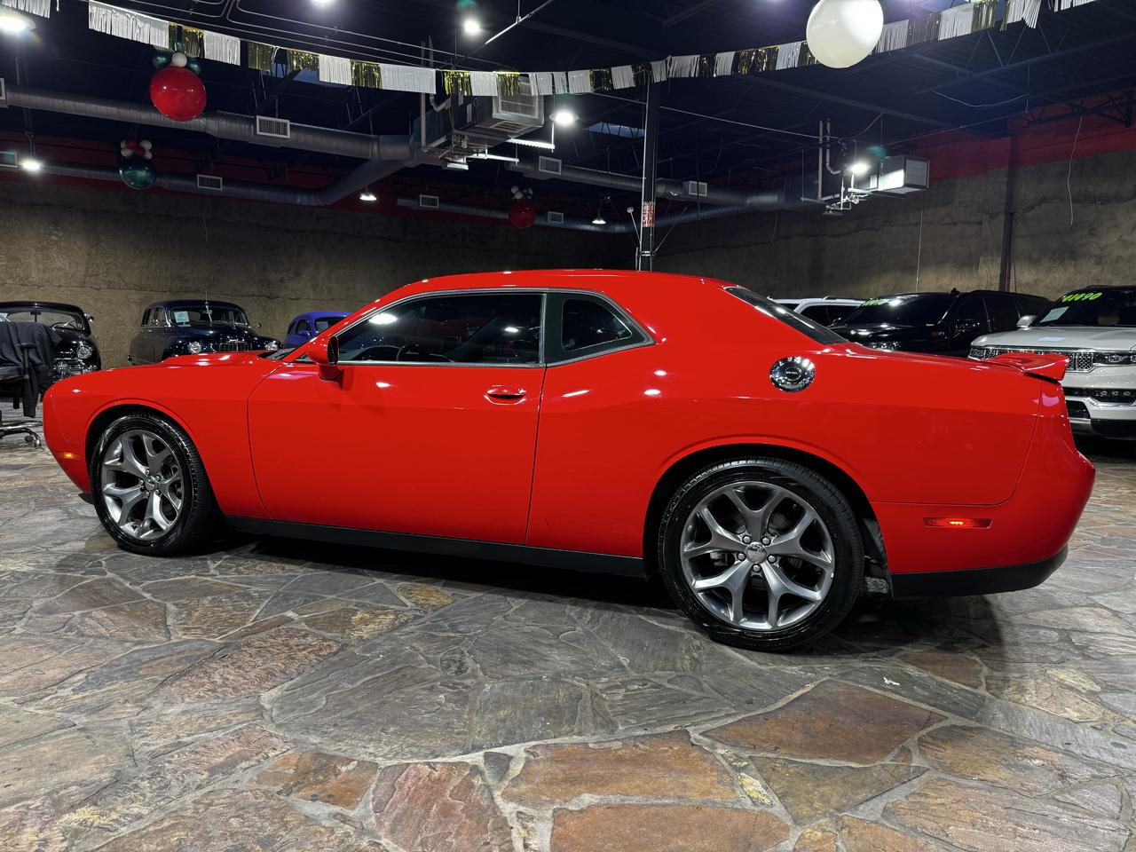 Dodge Challenger 2dr Cpe SXT 2016