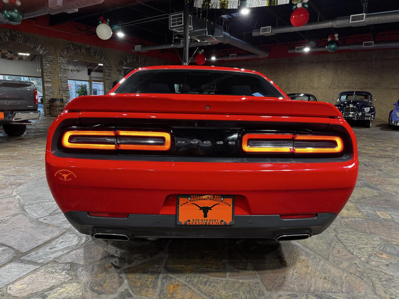 Dodge Challenger 2dr Cpe SXT 2016