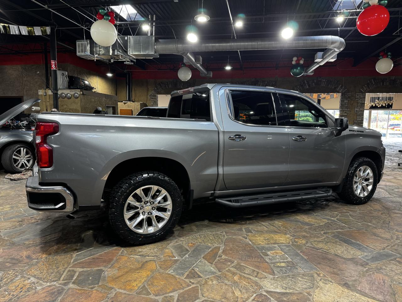 Chevrolet Silverado 1500 2WD Crew Cab 147" LTZ 2021
