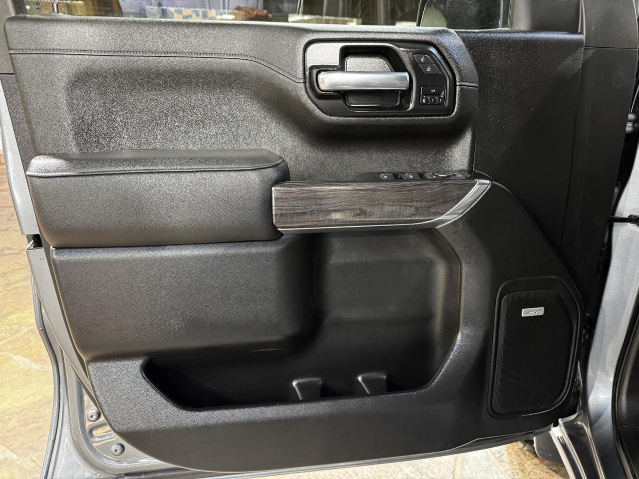 Chevrolet Silverado 1500 2WD Crew Cab 147" LTZ 2021