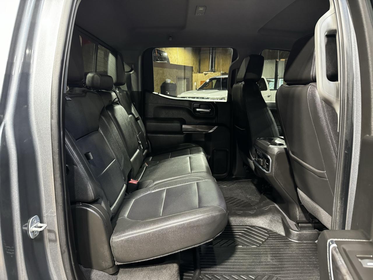 Chevrolet Silverado 1500 2WD Crew Cab 147" LTZ 2021