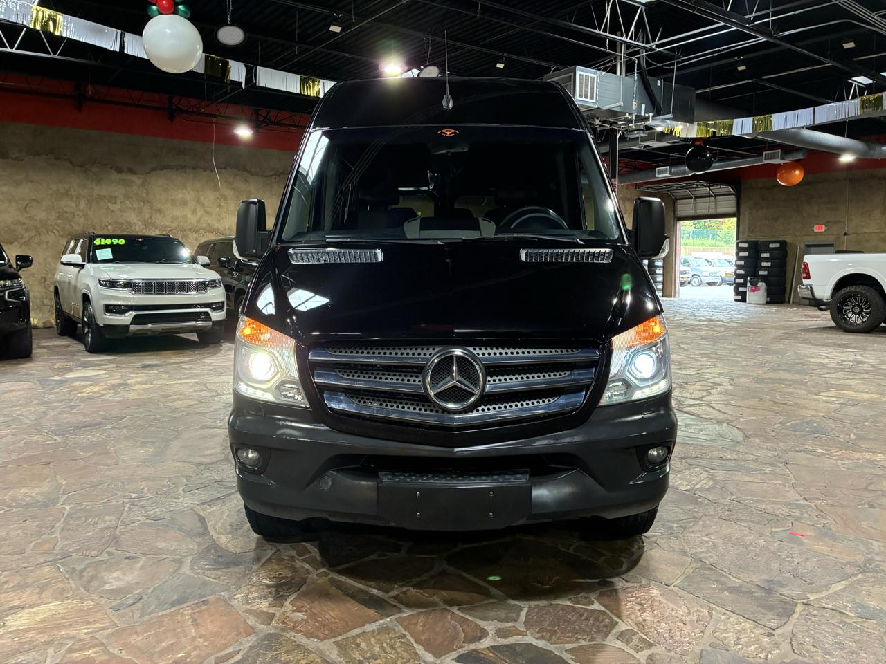 Mercedes-Benz Sprinter Passenger Vans RWD 2500 144" 2016