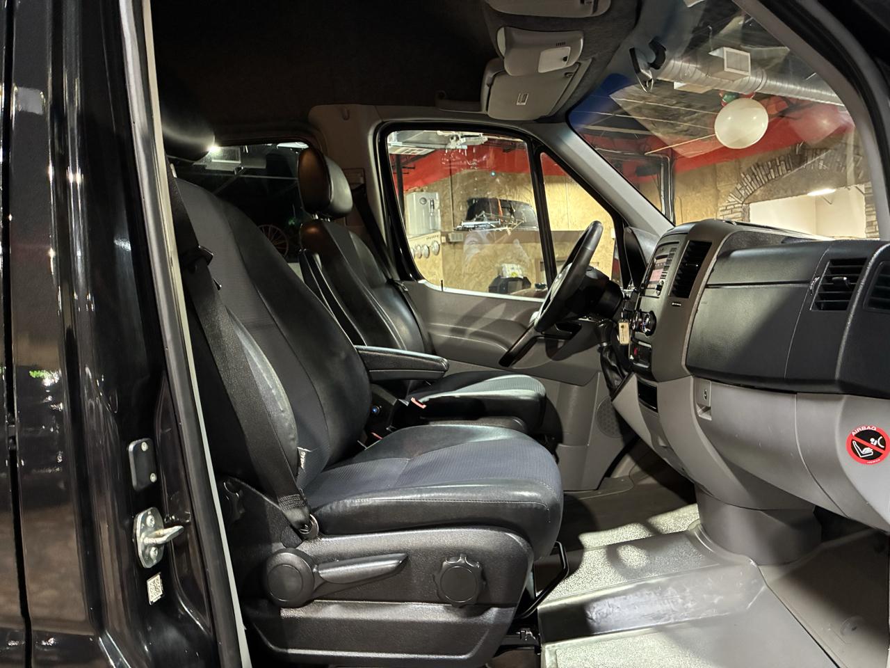 Mercedes-Benz Sprinter Passenger Vans RWD 2500 144" 2016