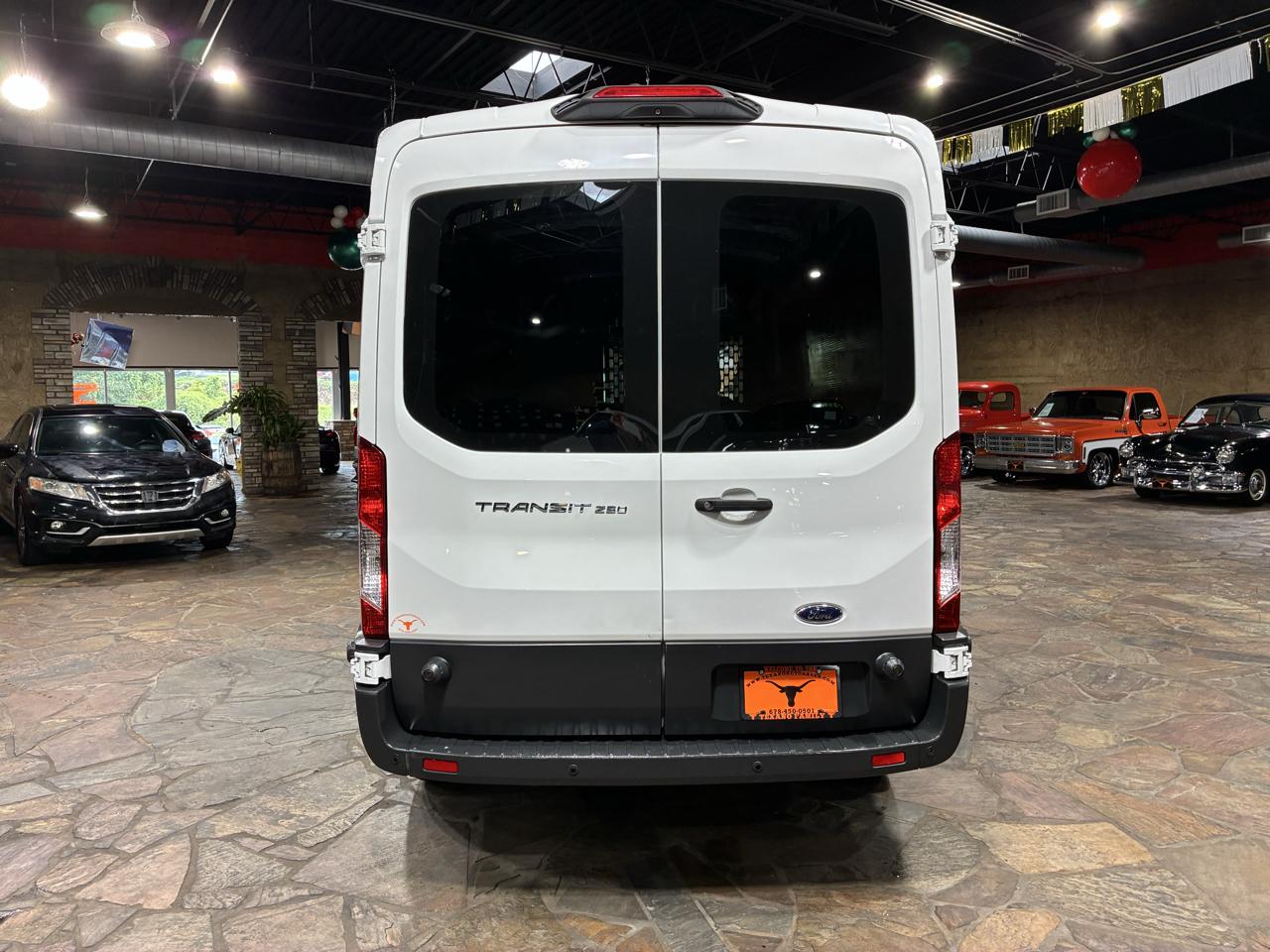 Ford Transit Van T-250 148" Med Rf 9000 GVWR Sliding RH Dr 2018