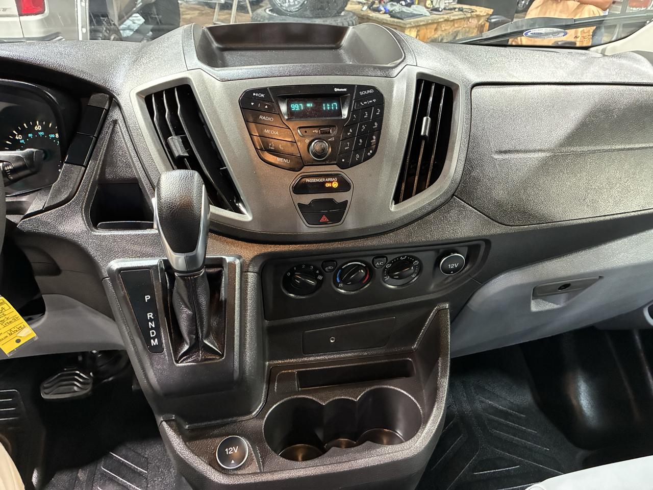 Ford Transit Van T-250 148" Med Rf 9000 GVWR Sliding RH Dr 2018