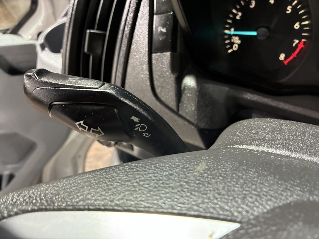Ford Transit Van T-250 148" Med Rf 9000 GVWR Sliding RH Dr 2018