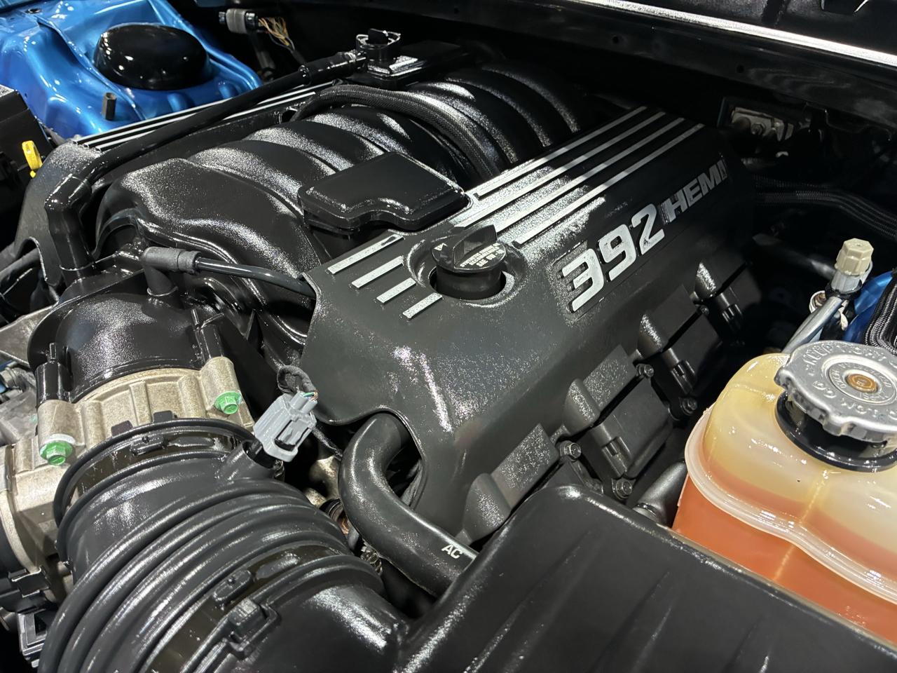 Dodge Challenger 2dr Cpe SRT 392 2015
