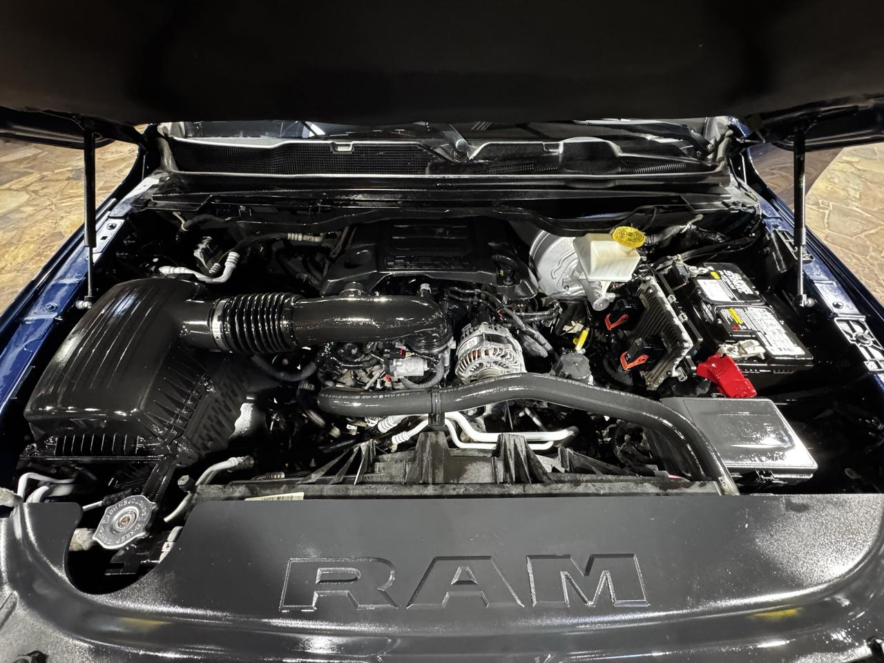 RAM 1500 Limited 4x4 Crew Cab 5'7" Box 2019