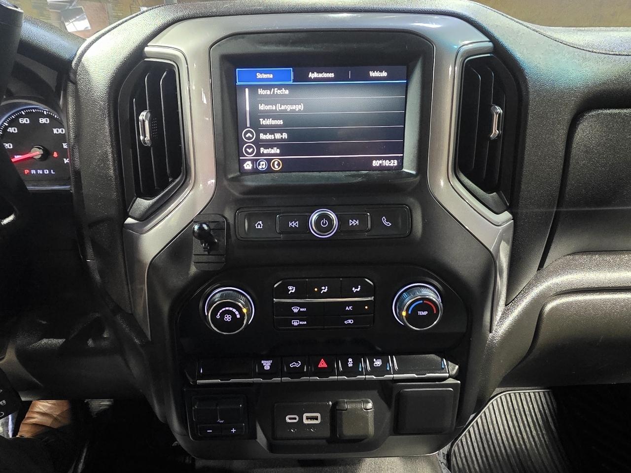 Chevrolet Silverado 2500HD 4WD Crew Cab 159" Custom 2022