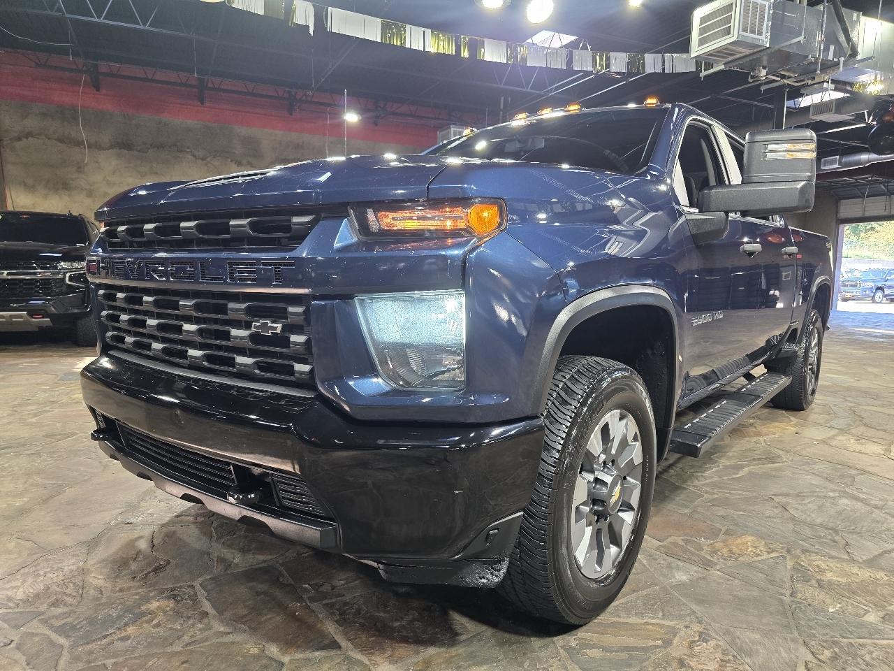 Chevrolet Silverado 2500HD 4WD Crew Cab 159" Custom 2022