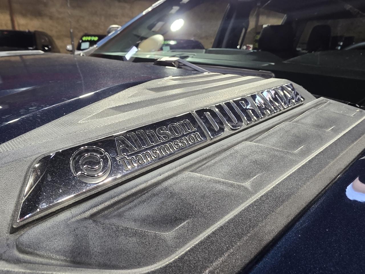 Chevrolet Silverado 2500HD 4WD Crew Cab 159" Custom 2022