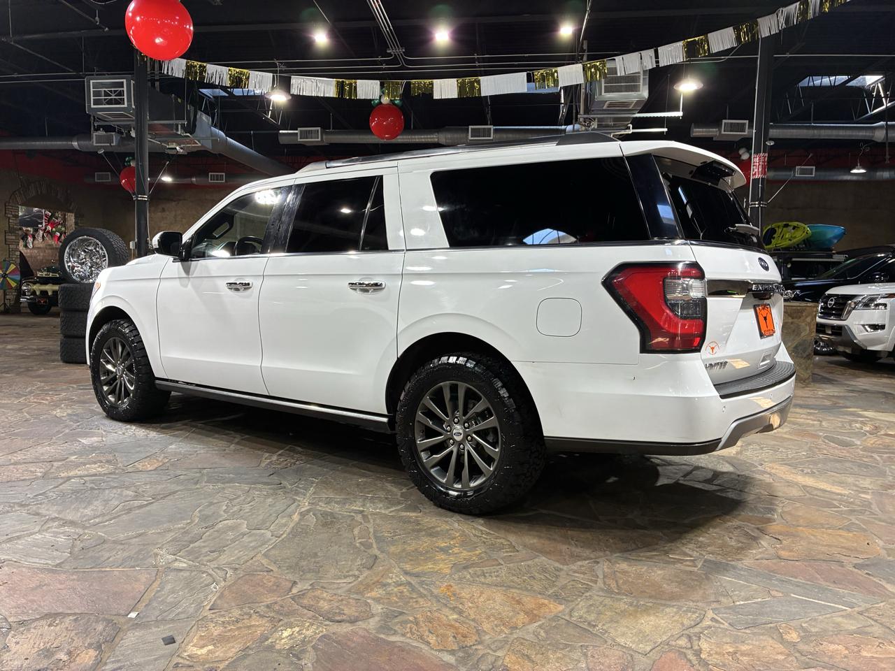 Ford Expedition MAX photo 5