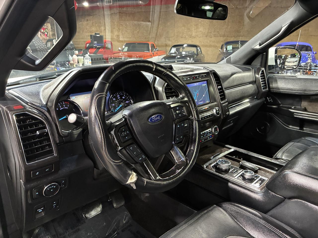 Ford Expedition MAX photo 11