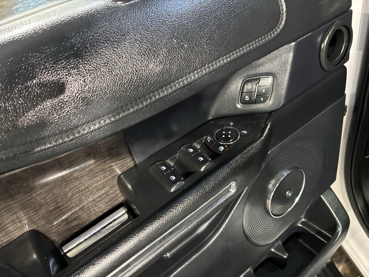 Ford Expedition MAX photo 9