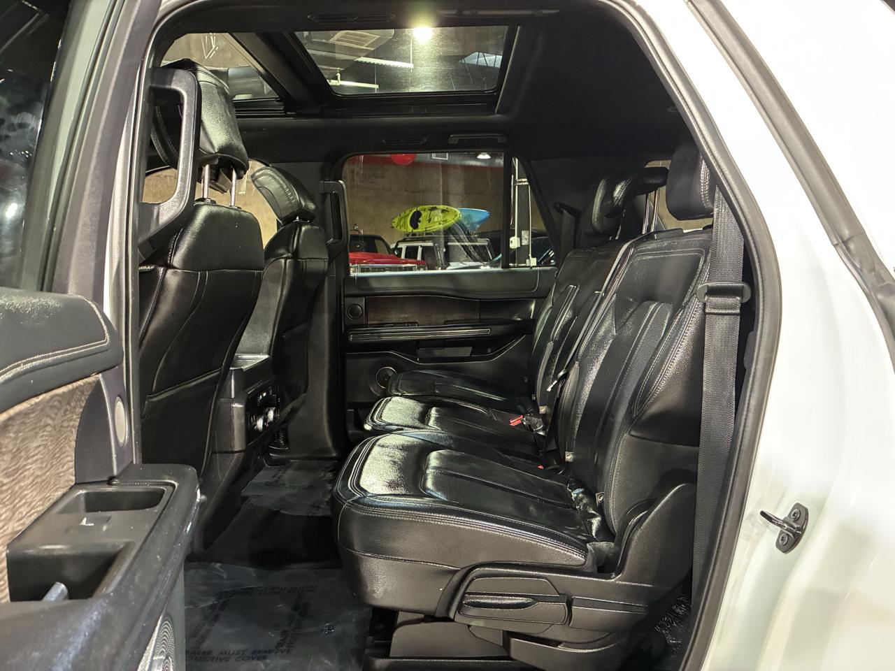 Ford Expedition MAX photo 22