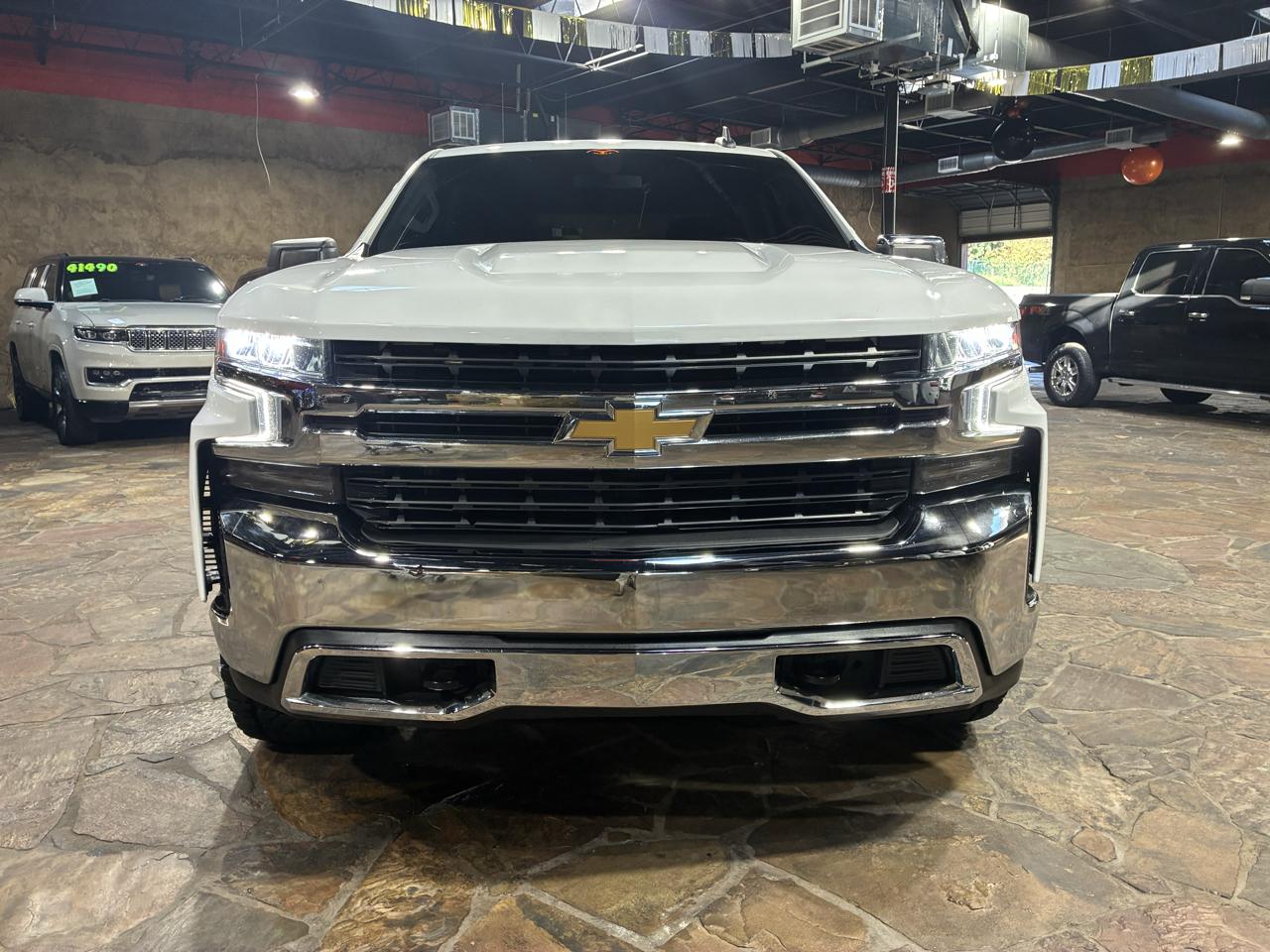 Chevrolet Silverado 1500 4WD Crew Cab 147" LT 2020
