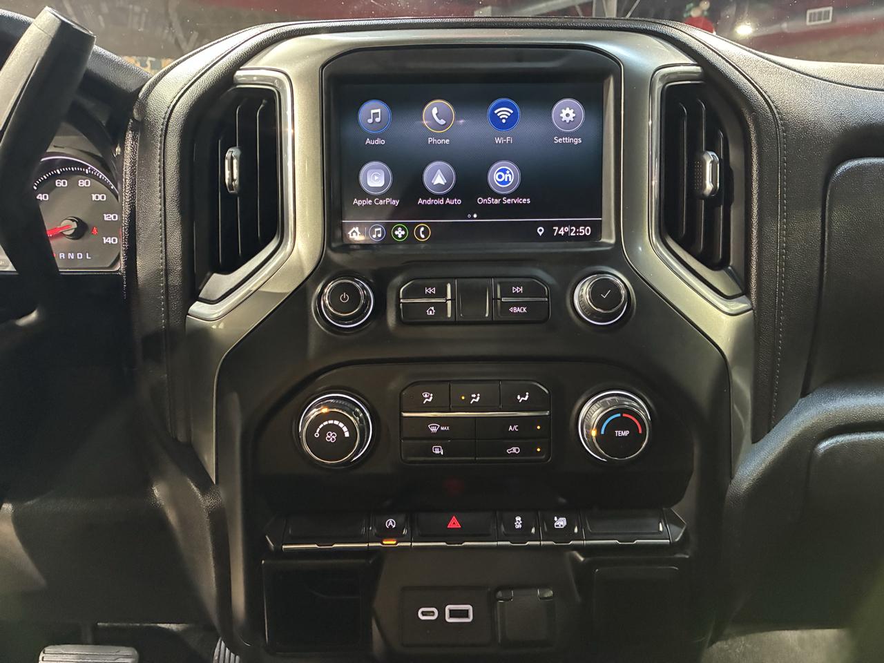 Chevrolet Silverado 1500 4WD Crew Cab 147" LT 2020