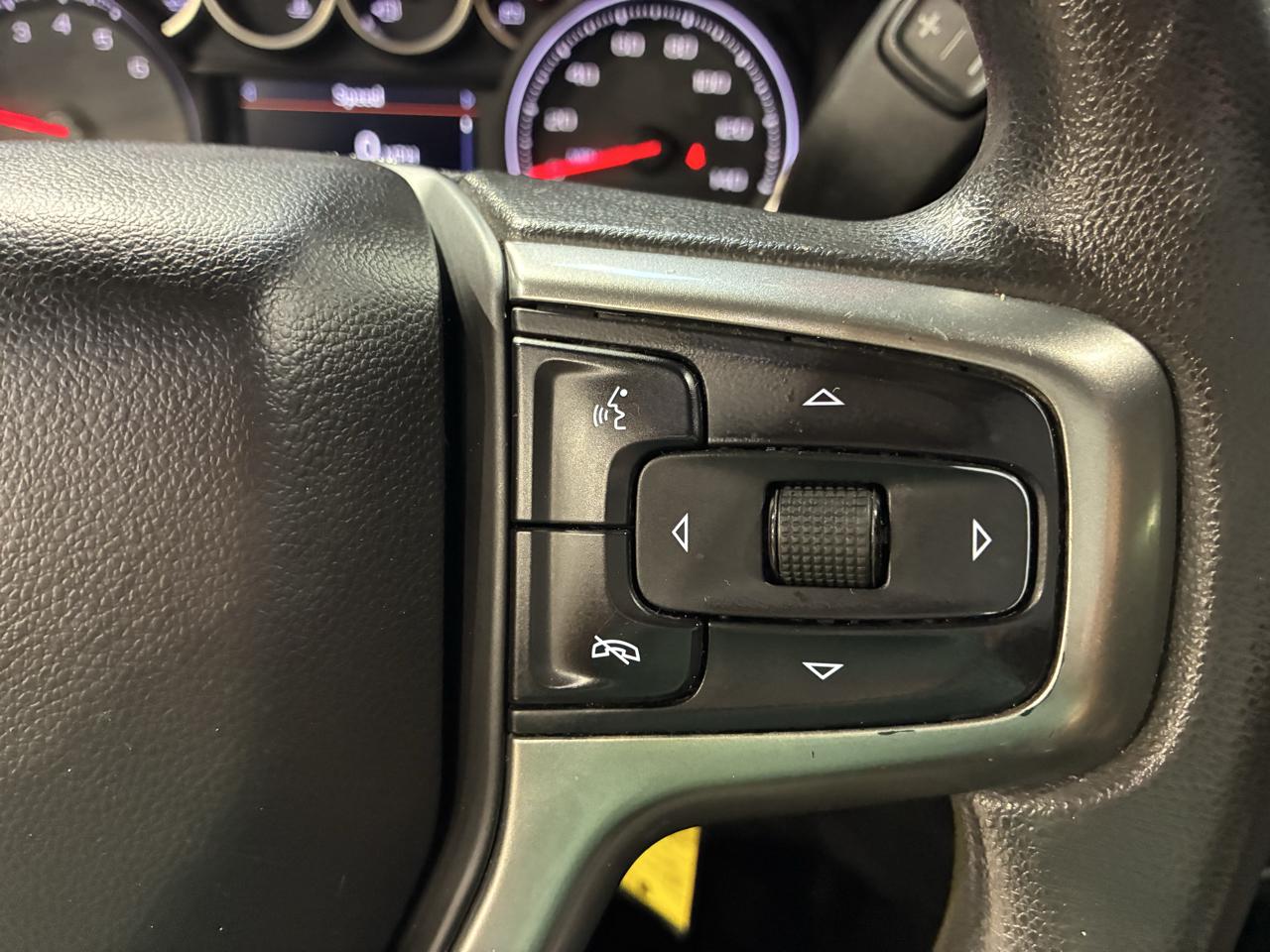 Chevrolet Silverado 1500 4WD Crew Cab 147" LT 2020