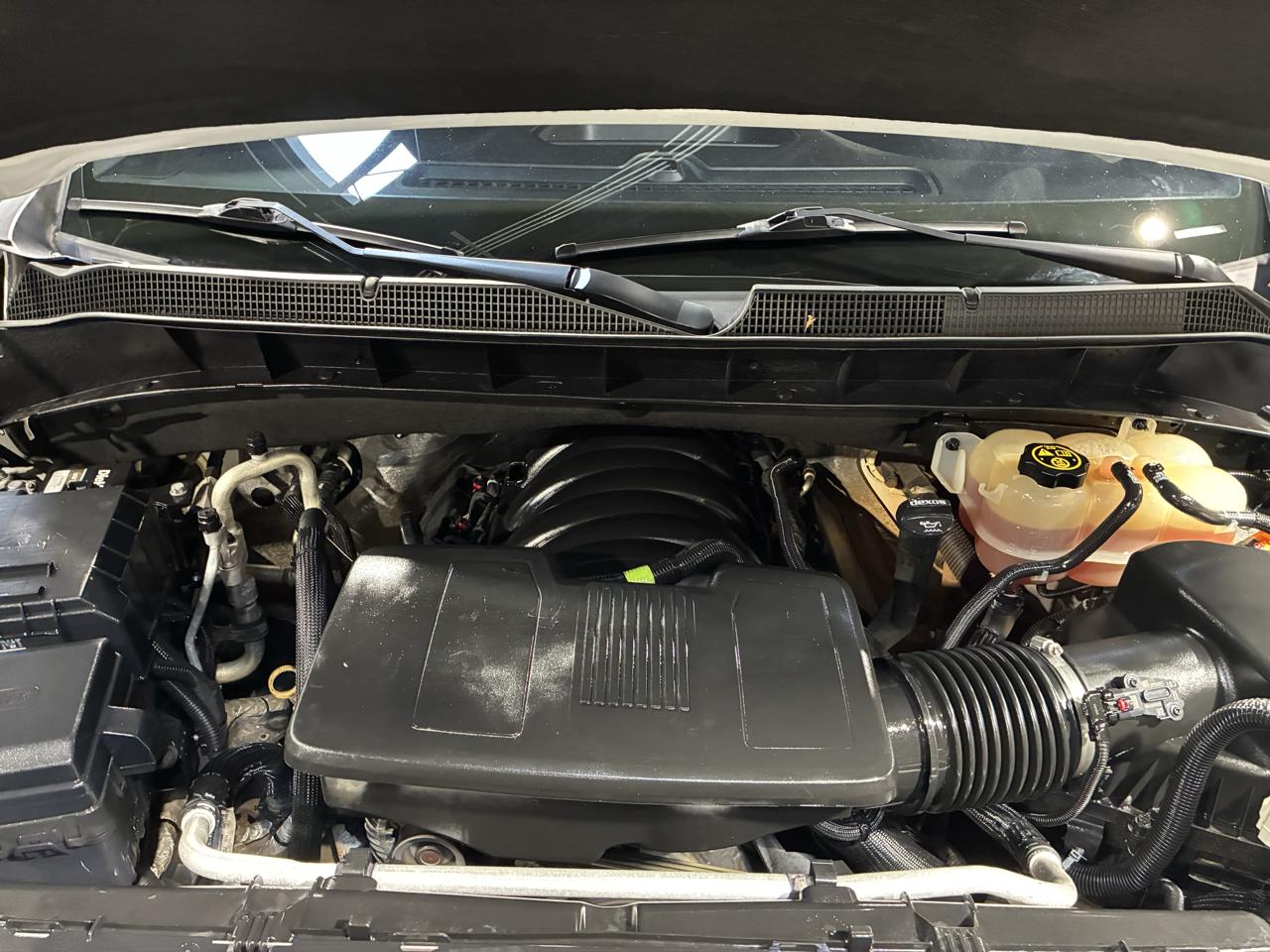 Chevrolet Silverado 1500 4WD Crew Cab 147" LT 2020