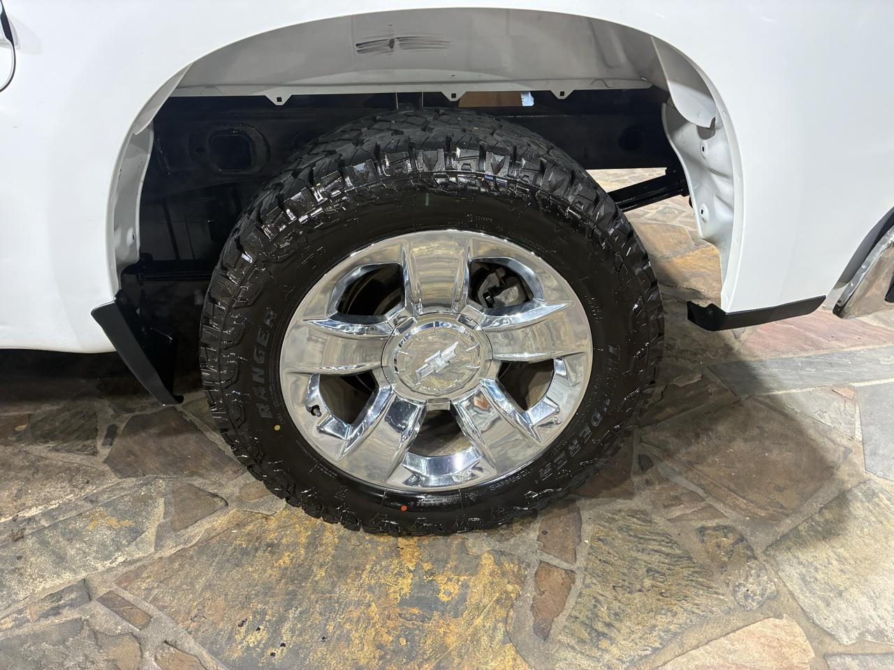 Chevrolet Silverado 1500 4WD Crew Cab 147" LT 2020