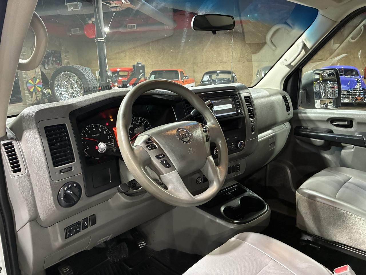 Nissan NV Standard Roof 1500 V6 SV 2016