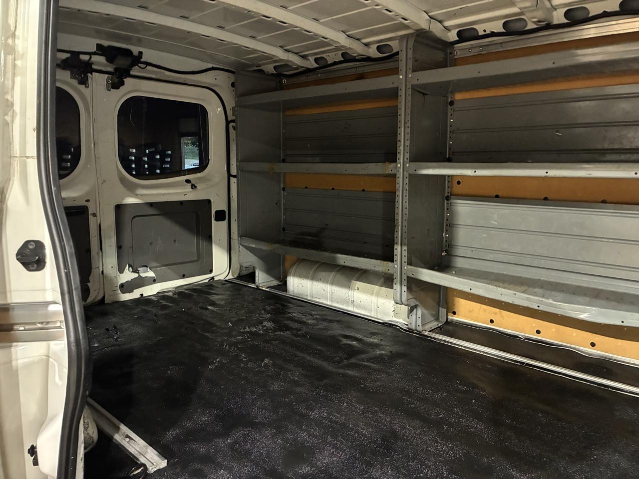 Nissan NV Standard Roof 1500 V6 SV 2016