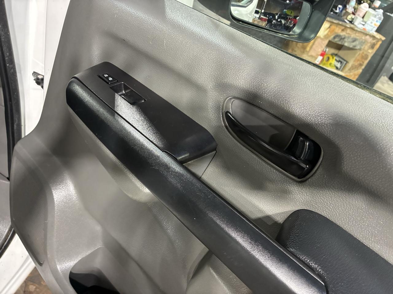 Nissan NV Standard Roof 1500 V6 SV 2016