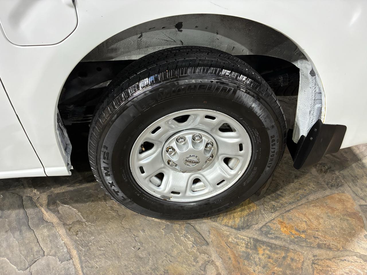 Nissan NV Standard Roof 1500 V6 SV 2016
