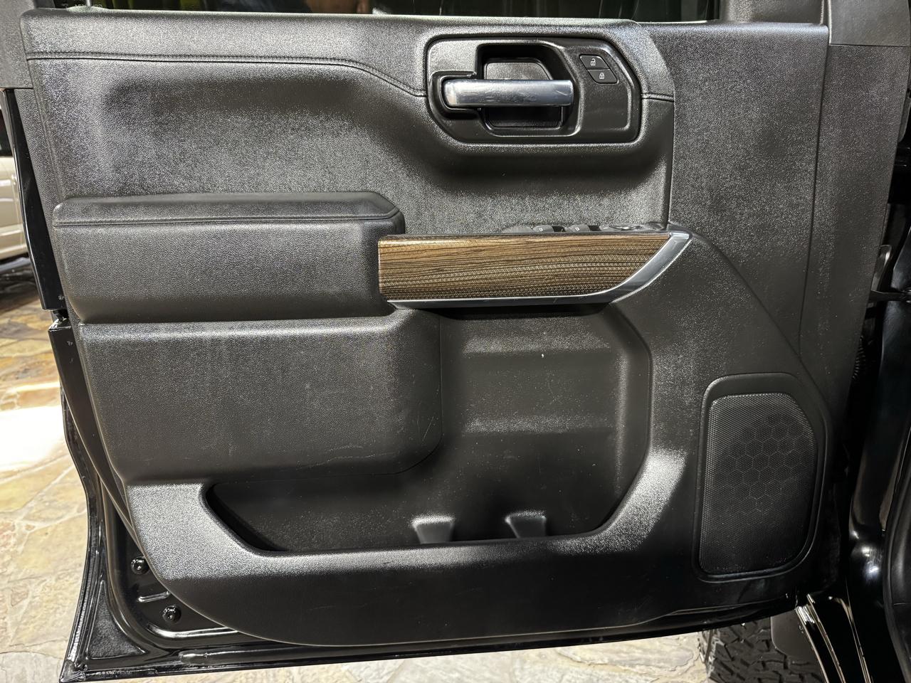 Chevrolet Silverado 1500 4WD Crew Cab 147" LT 2020
