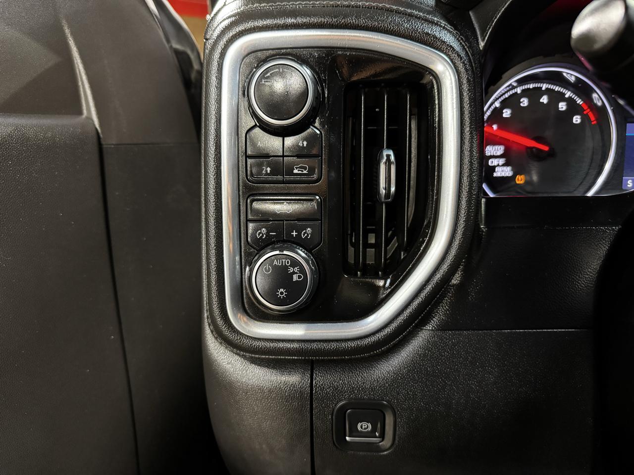 Chevrolet Silverado 1500 4WD Crew Cab 147" LT 2020
