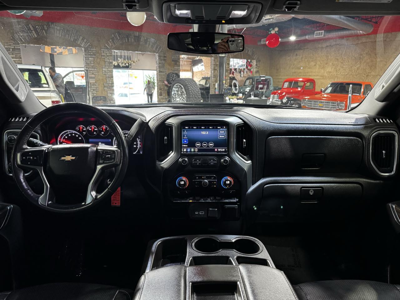 Chevrolet Silverado 1500 4WD Crew Cab 147" LT 2020