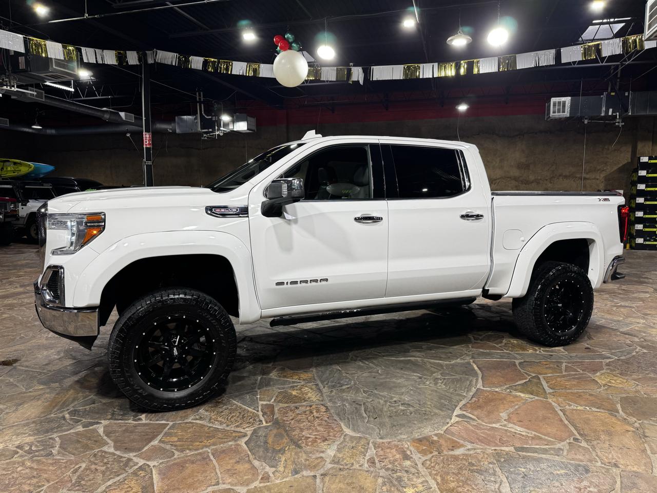 GMC Sierra 1500 4WD Crew Cab 147" SLT 2020