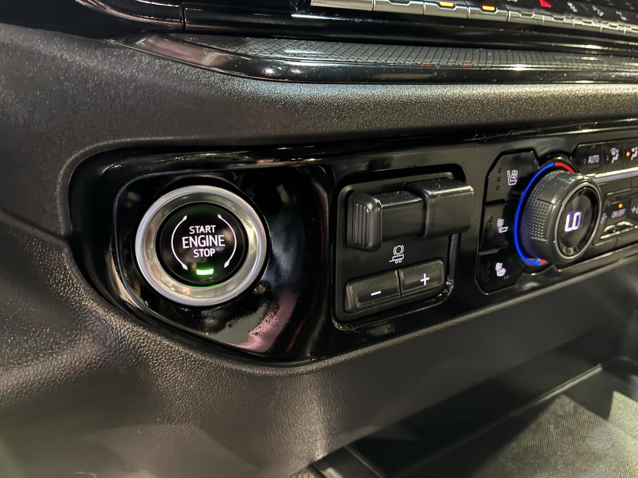 Chevrolet Silverado 1500 4WD Crew Cab 147" ZR2 2022