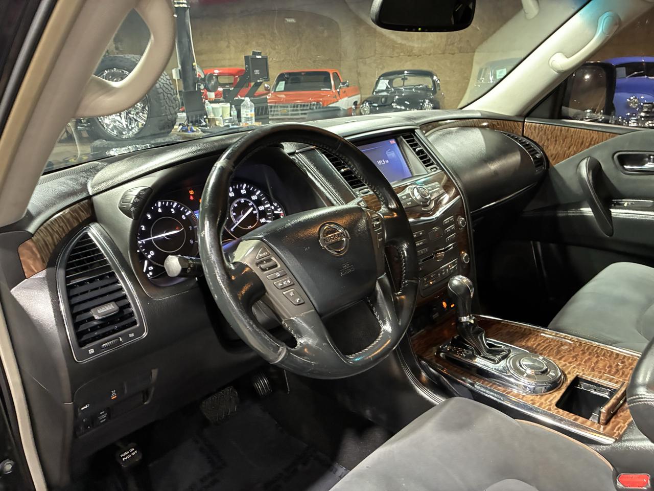 Nissan Armada 4x2 SV 2017