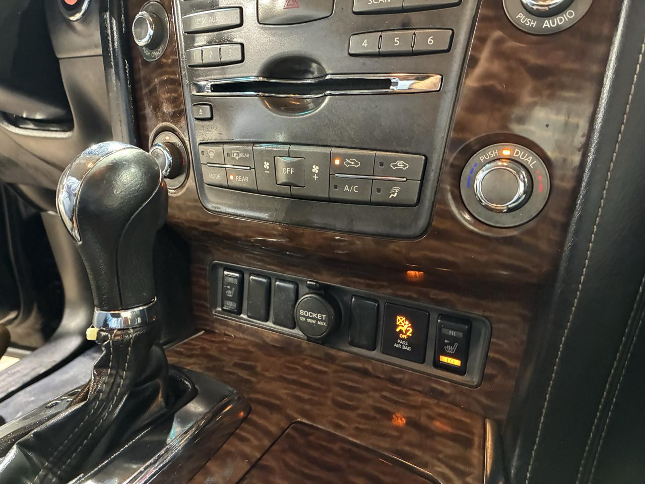 Nissan Armada 4x2 SV 2017