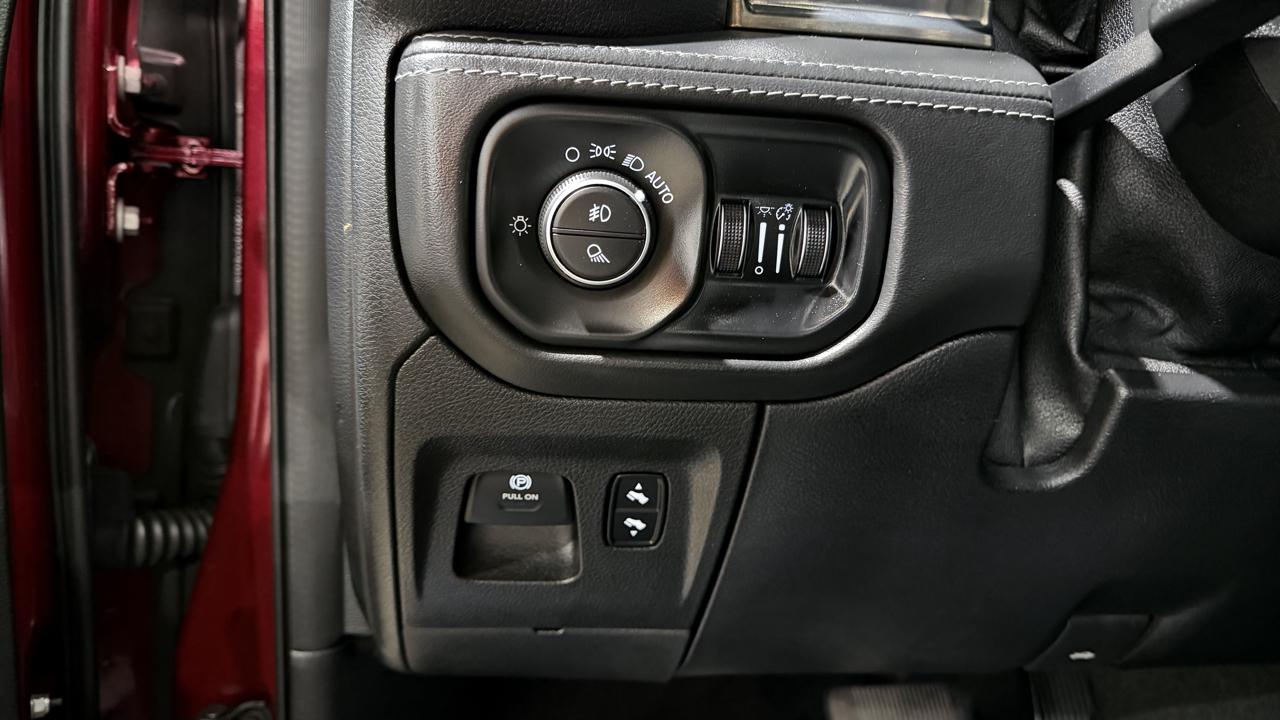 RAM 1500 Limited 4x2 Crew Cab 5'7" Box 2019